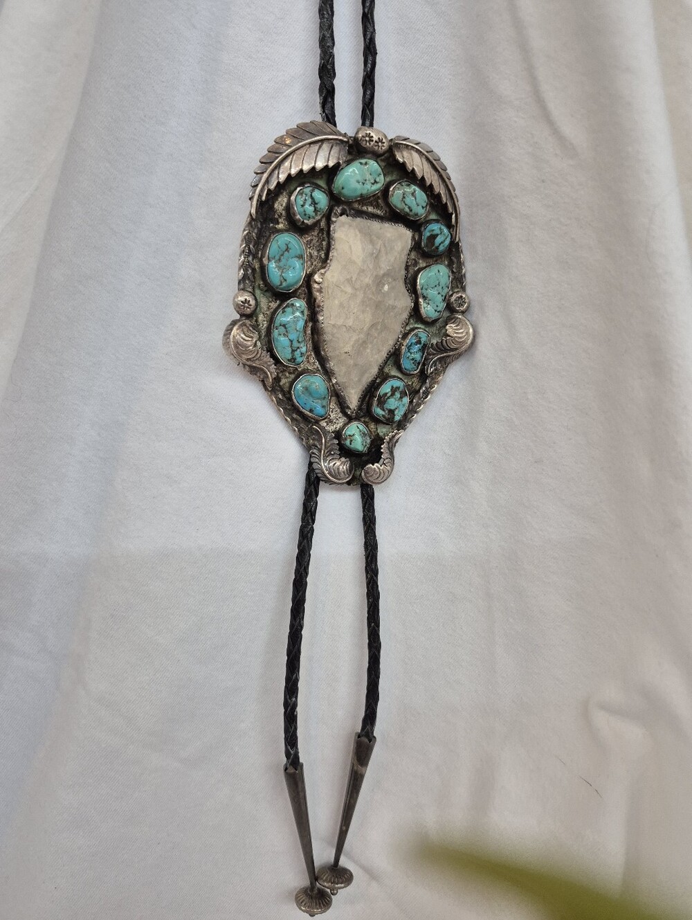 Vintage Navajo Sytle Kingman Turquoise  Nuggets Chery Arrowhead Silver  Bolo